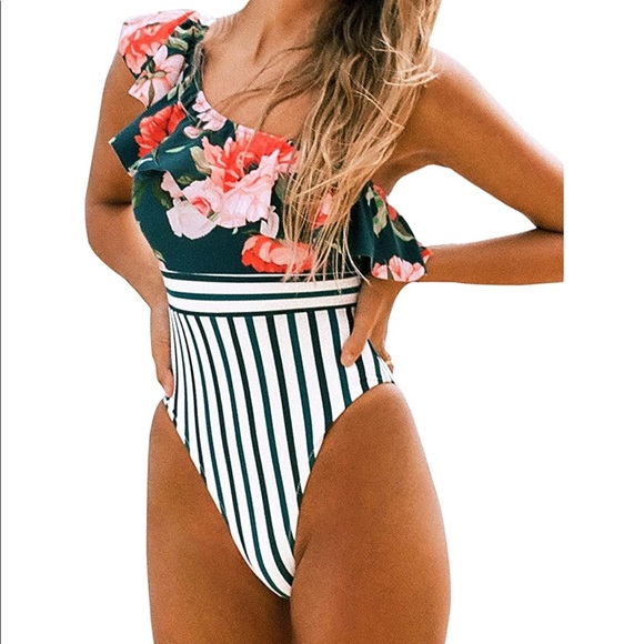 Cupshe Other - CUPSHE Swimsuit